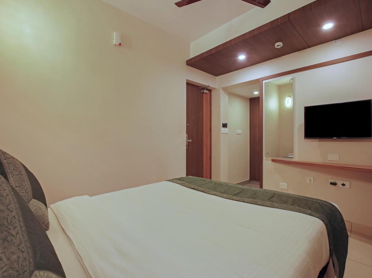 Treebo Goodland Residency Hotel Thiruvananthapuram Exterior photo